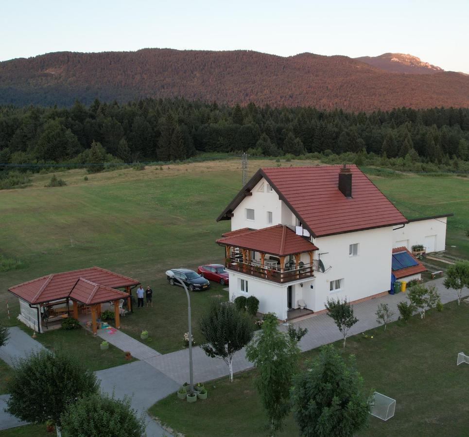 Hotel House Pljesevica Plitvička Jezera Esterno foto