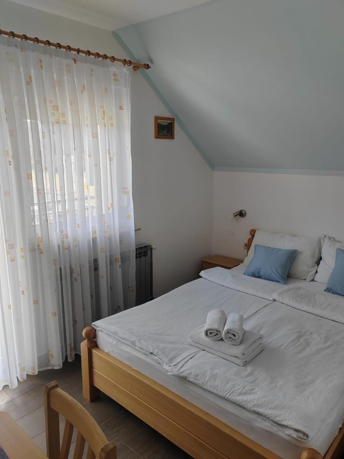 Hotel House Pljesevica Plitvička Jezera Esterno foto